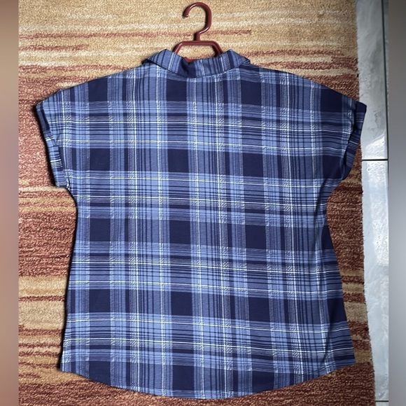 Blue and white plaid henley tee top soft polyester + spandex Large L women’s - Picture 2 of 8